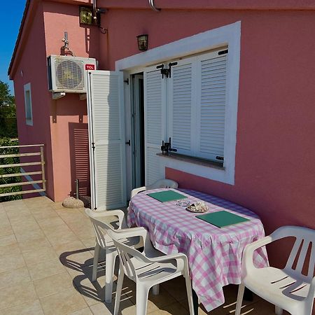 Apartments Aleksandra Rab Town Kültér fotó
