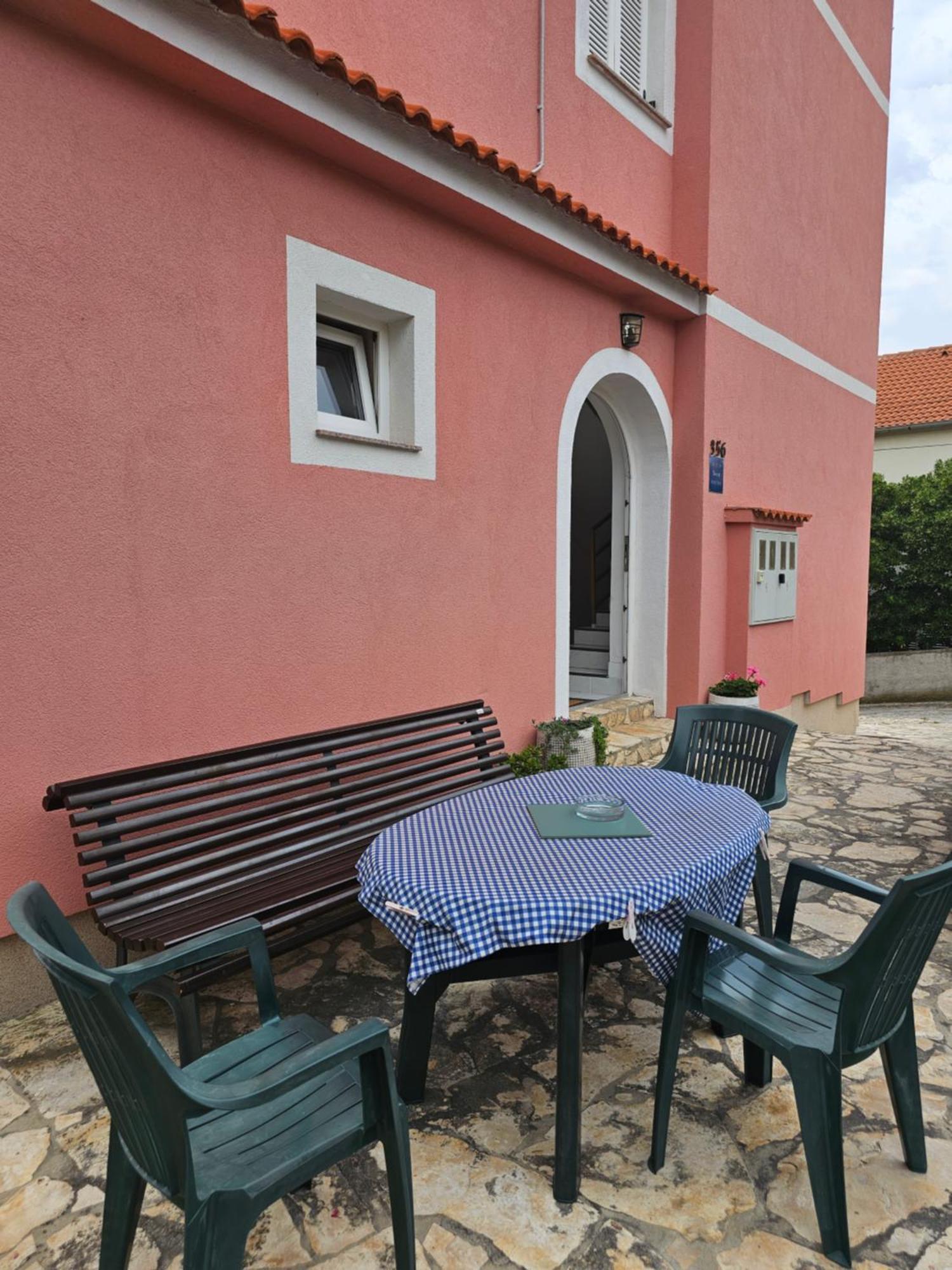 Apartments Aleksandra Rab Town Kültér fotó