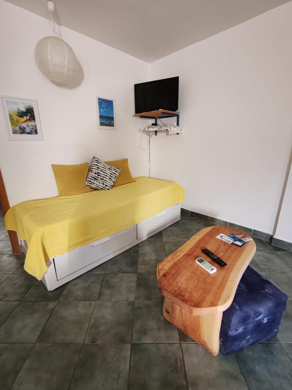 Apartments Aleksandra Rab Town Kültér fotó