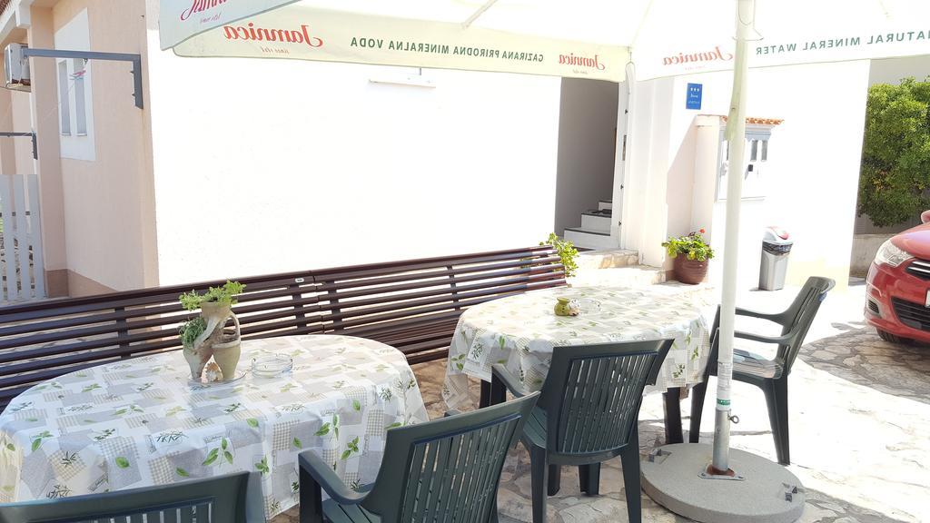 Apartments Aleksandra Rab Town Kültér fotó