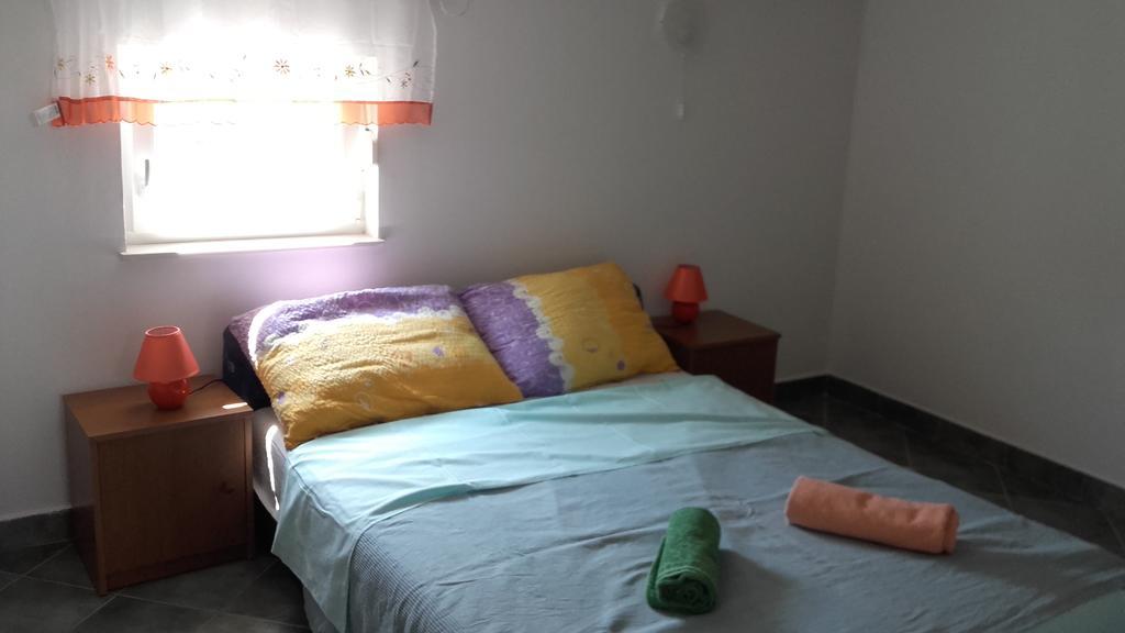 Apartments Aleksandra Rab Town Kültér fotó