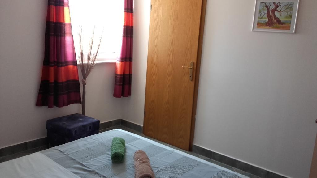 Apartments Aleksandra Rab Town Kültér fotó